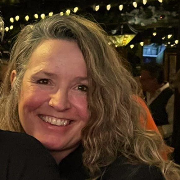 Meet your Posher, Catherine - Picture 1 of 1